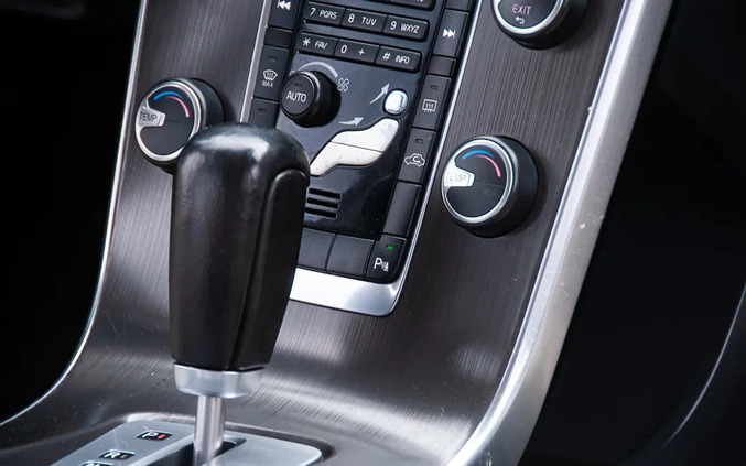 Volvo V60 cena 36900 przebieg: 270000, rok produkcji 2011 z Żychlin małe 742